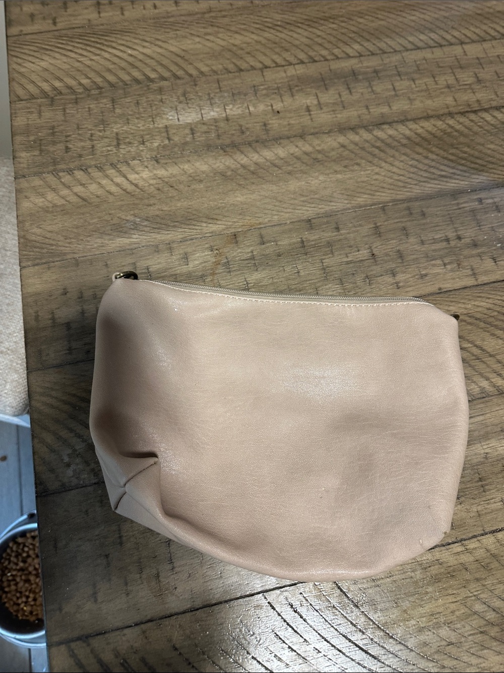 Women's Leather Cosmetic Pouch in Nude